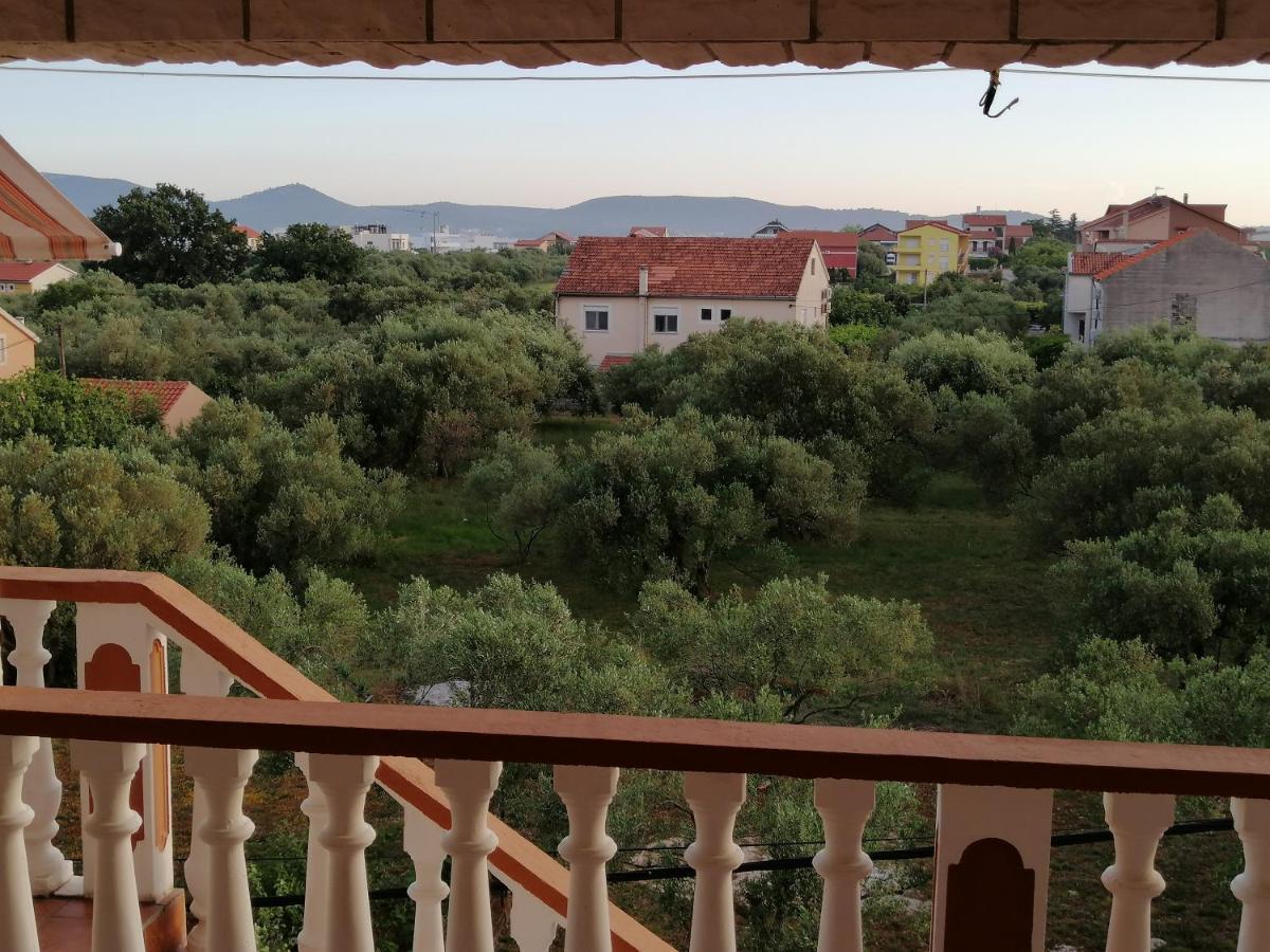 Apartments Brkovic Sukošan Exterior foto
