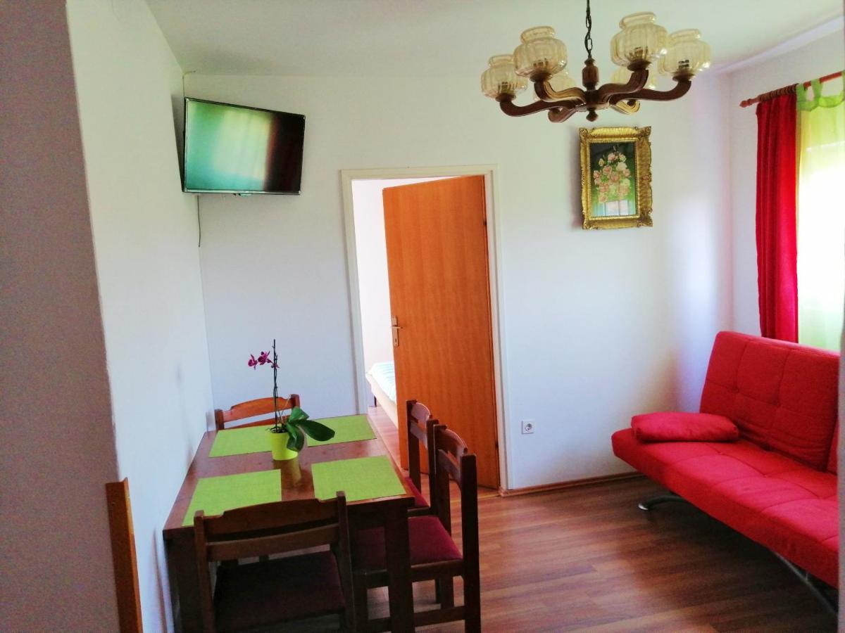 Apartments Brkovic Sukošan Exterior foto